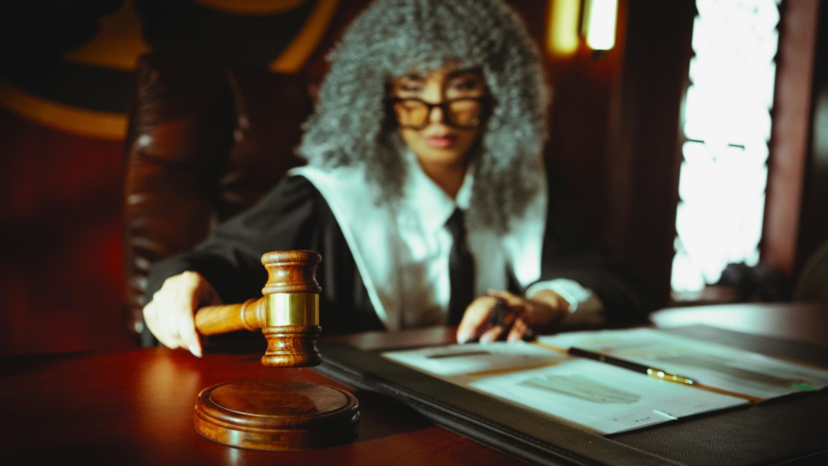 Abogado para pedir archivo por falta de indicios